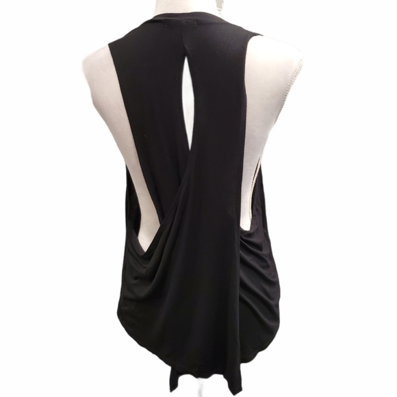 Forever 21 Tops - Forever 21 Open Criss-Cross Back Sleeveless Top